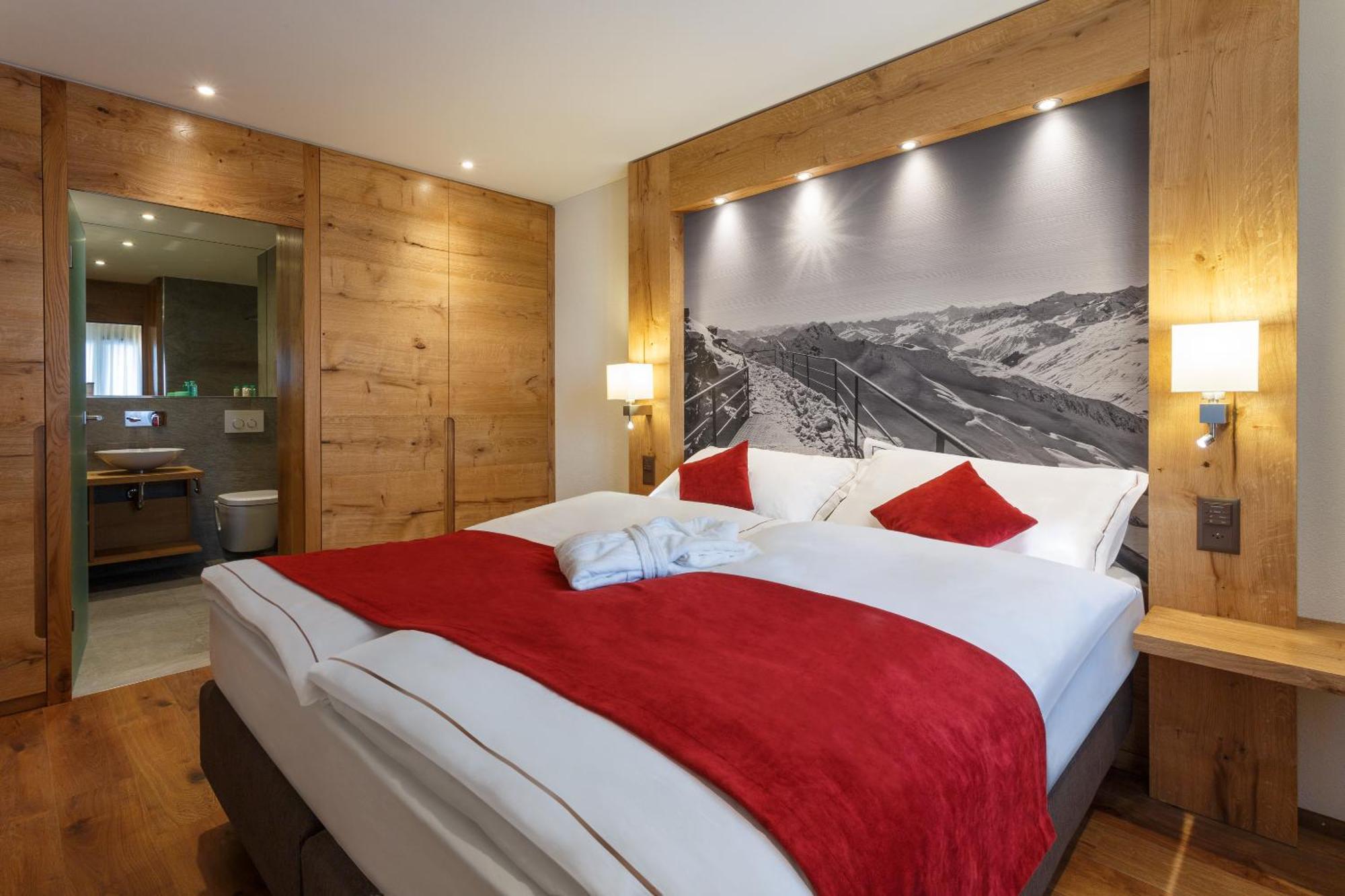 Hotel Crown 3*