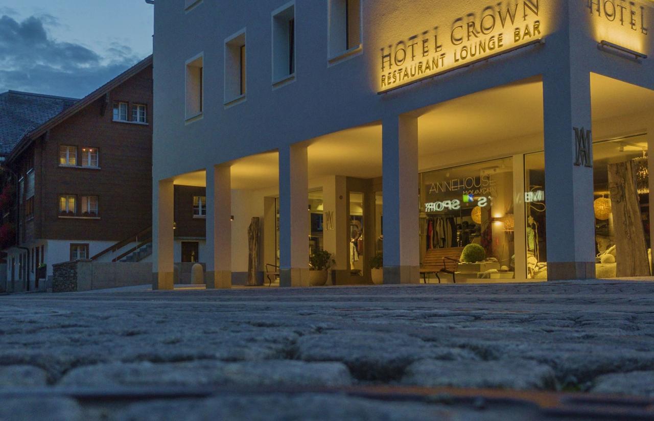Crown Hotel